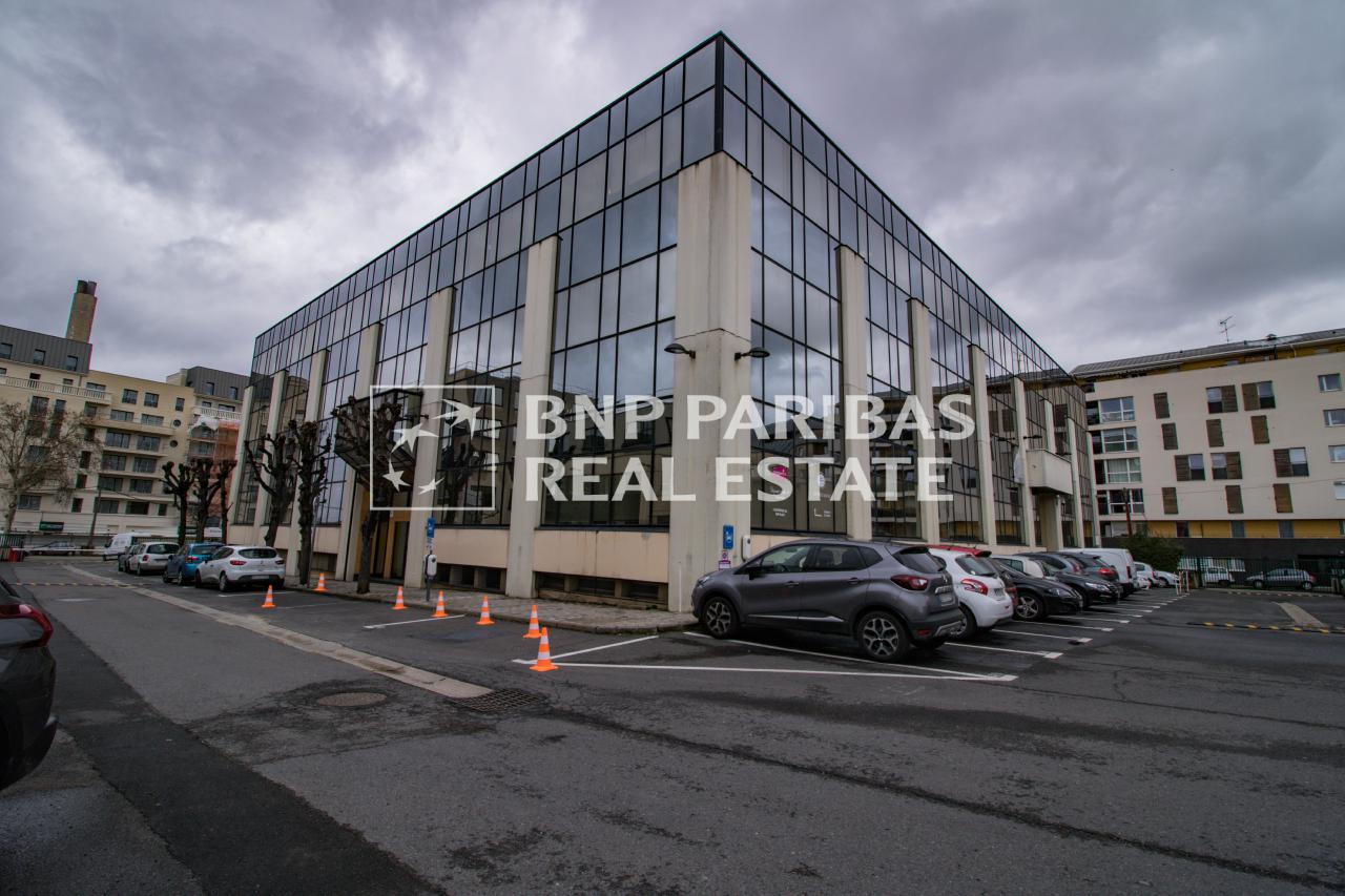 Bureau Saint-Ouen 3103m² Location bureau Saint-Ouen Seine-Saint-Denis OLBUR2114541 4